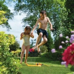 Hozelock Rectangular Sprinkler Plus 180m² -Best Gardening Store 5010646037679 4