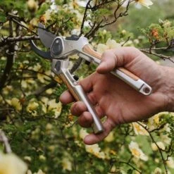 Kent & Stowe Eversharp Bypass Secateurs -Best Gardening Store 5023377015816 3